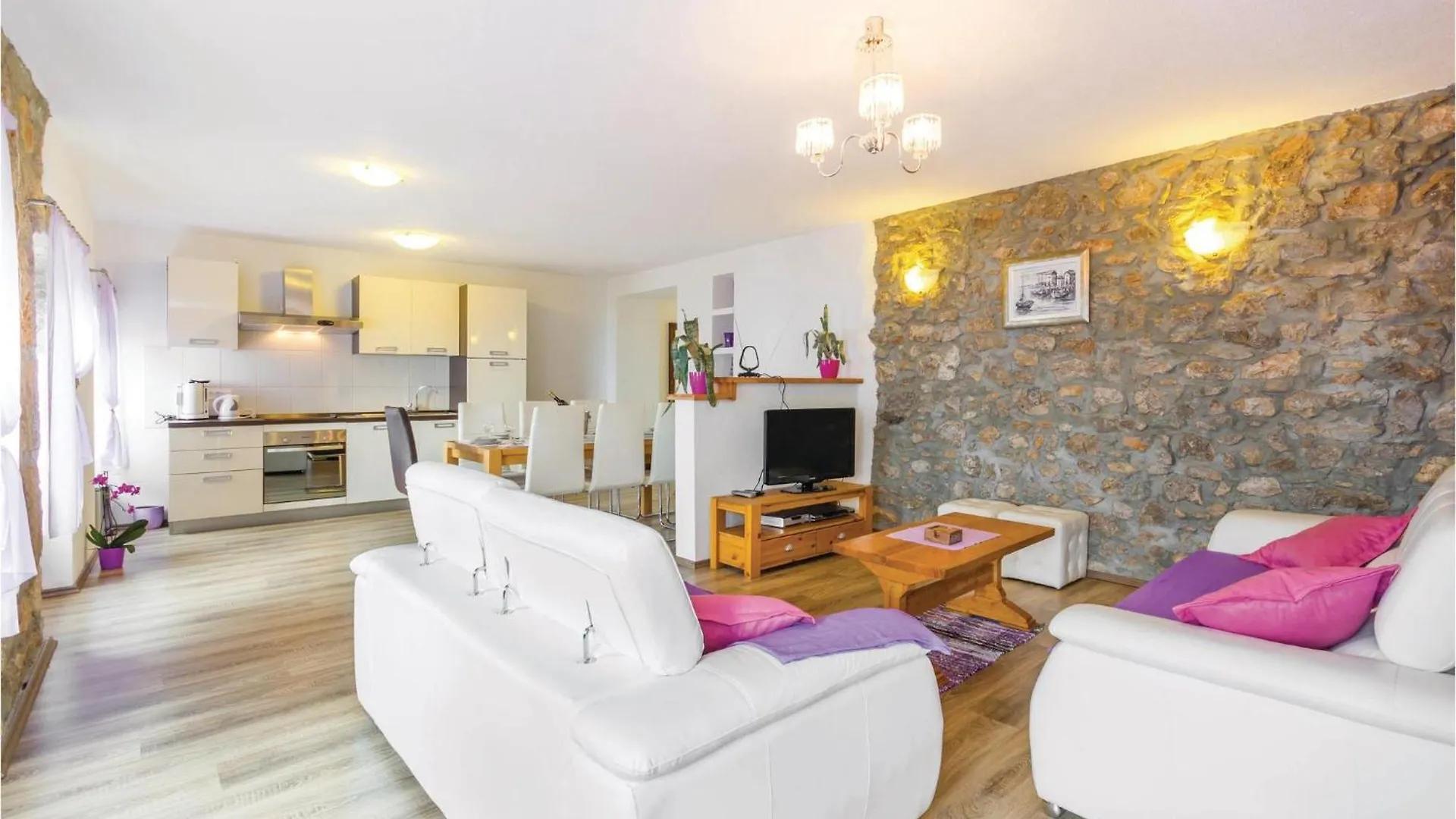 Cozy Home In Medveja With Outdoor Swimming Pool 0*,